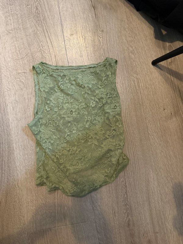 grænn hlyrabolur