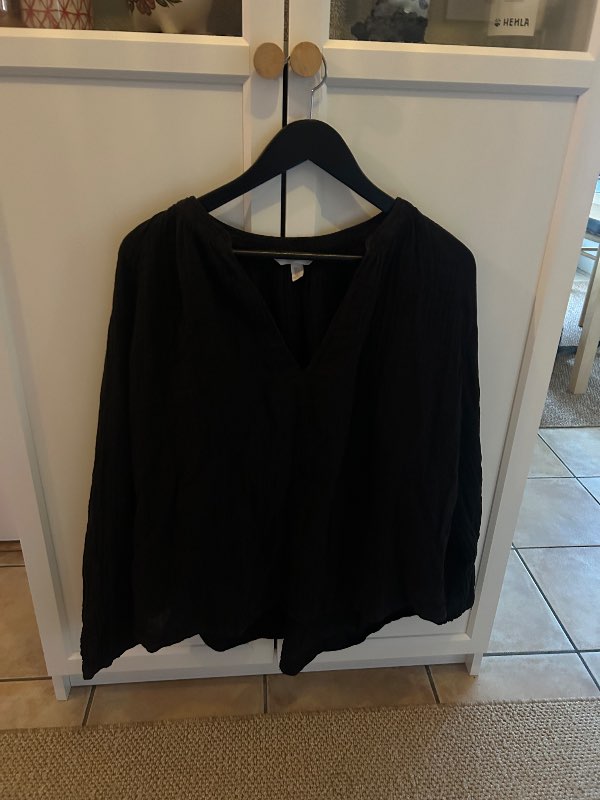 H&M black summer top