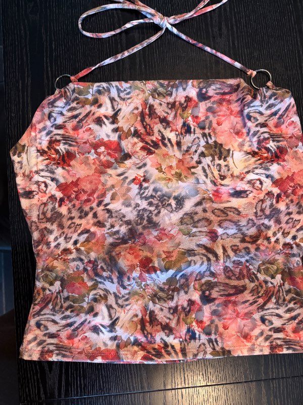 Urban Outfitters djamm bolur