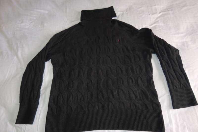 Tommy Hilfiger peysa