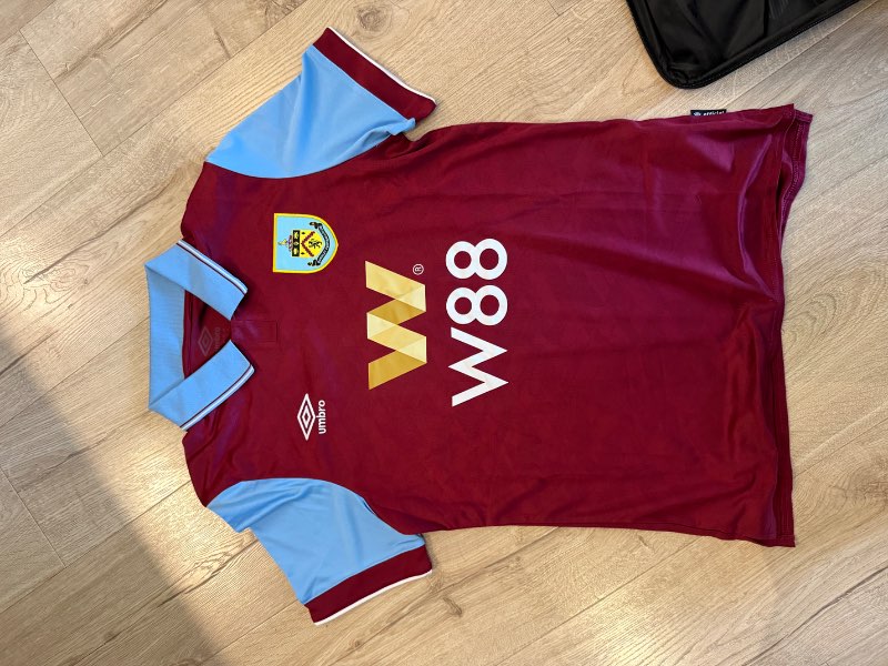 Burnley treyja