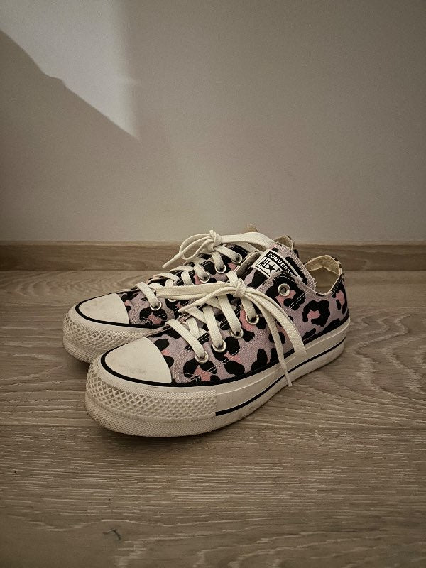 Convers strigaskór