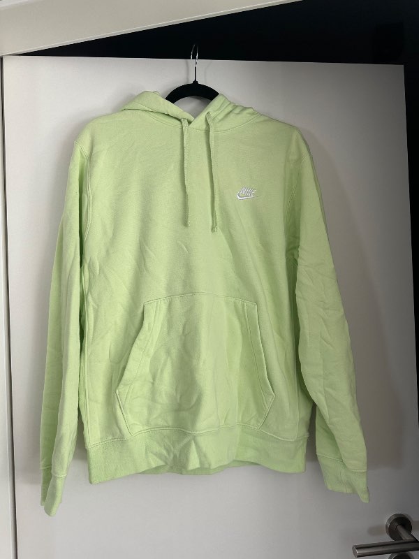 Nike græn hettupeysa