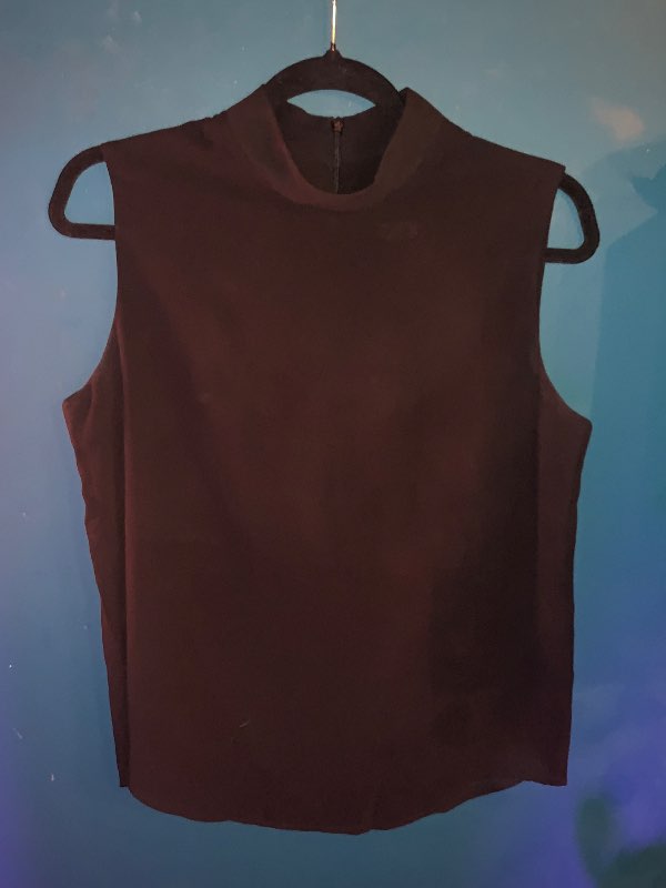 Svartur mockneck hlírabolur