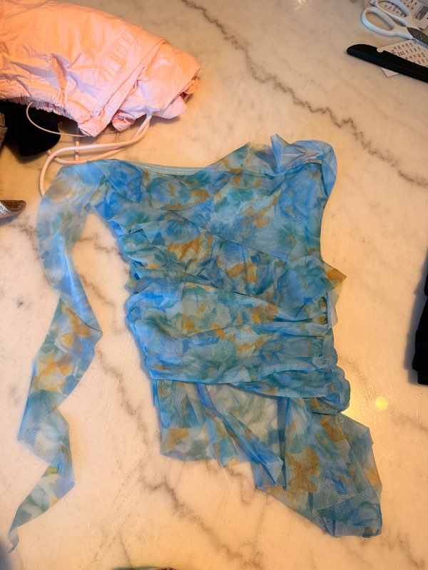 Zara toppur