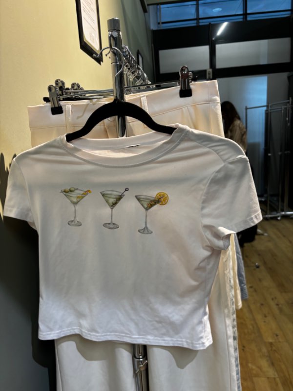 Hvítur martini bolur
