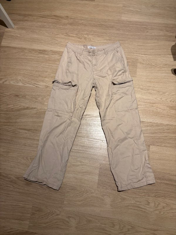 Beige cargo buxur