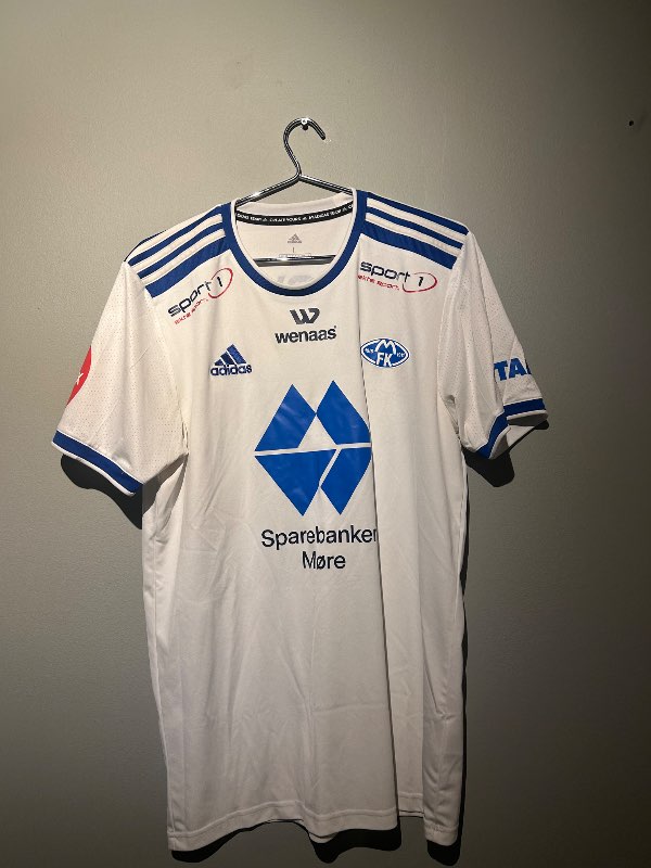 Molde treyja