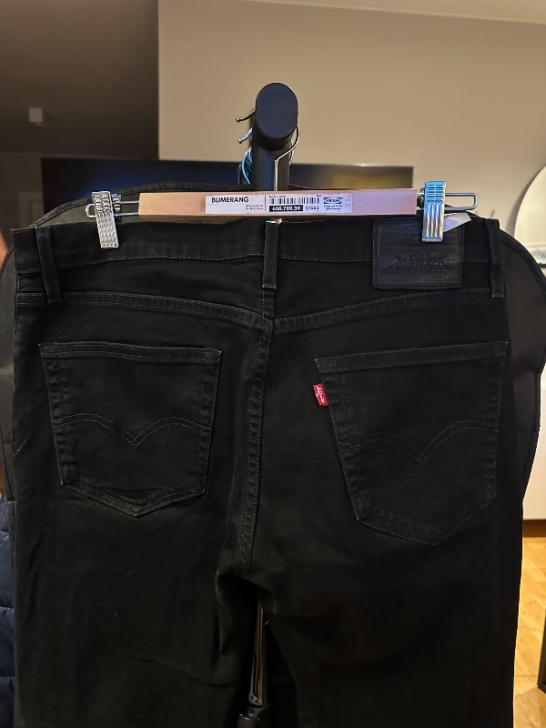 Levis svartar