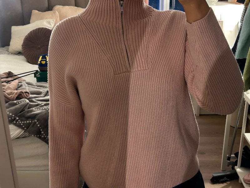 Primark peysa