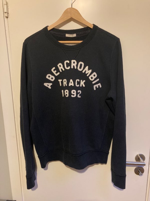 Abercrombie peysa