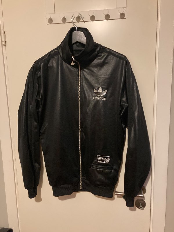 Adidas vintage peysa
