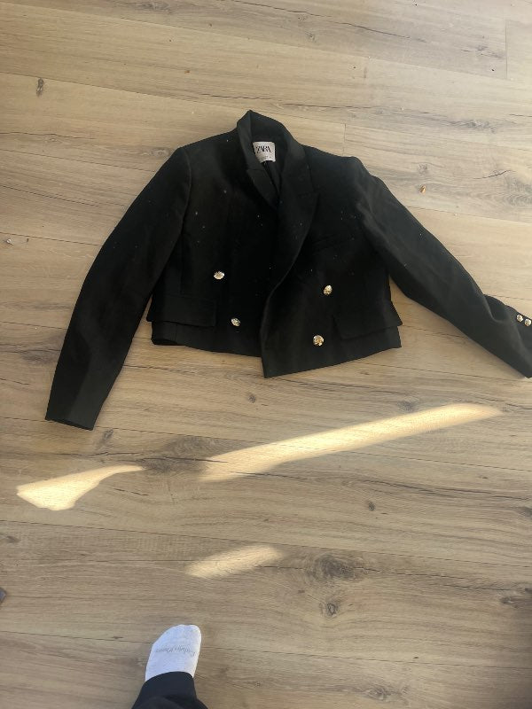 A-Zara svartur jakki