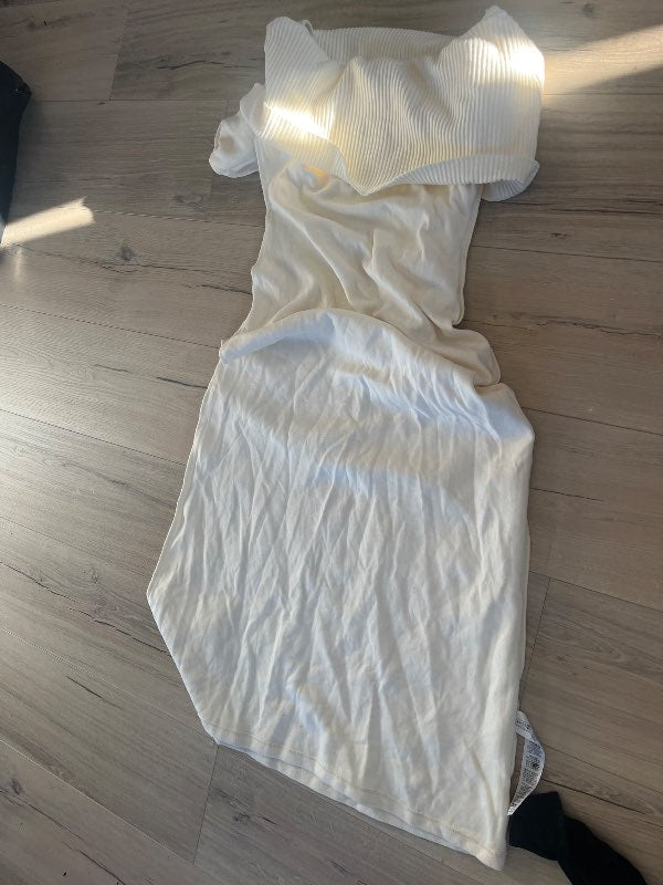 A hvitur of shoulder