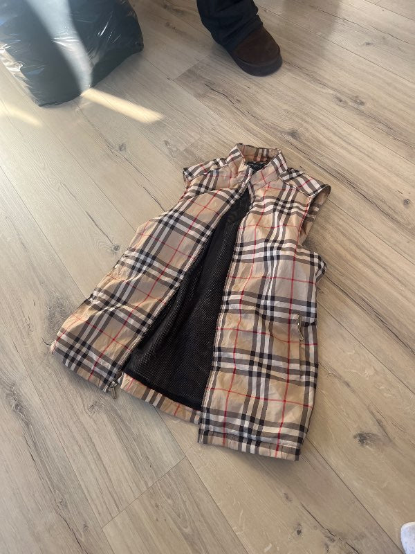 A burberry vesti