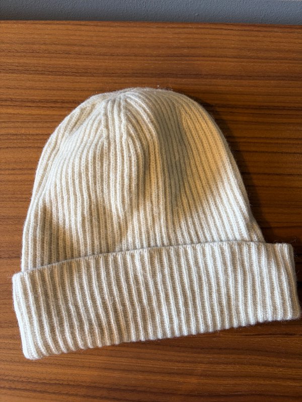 Lindex húfa 100% ull