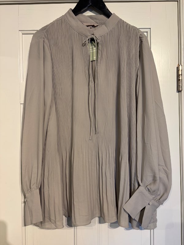 H&M skyrta