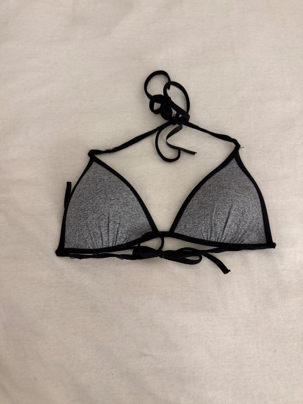 Bikini toppur