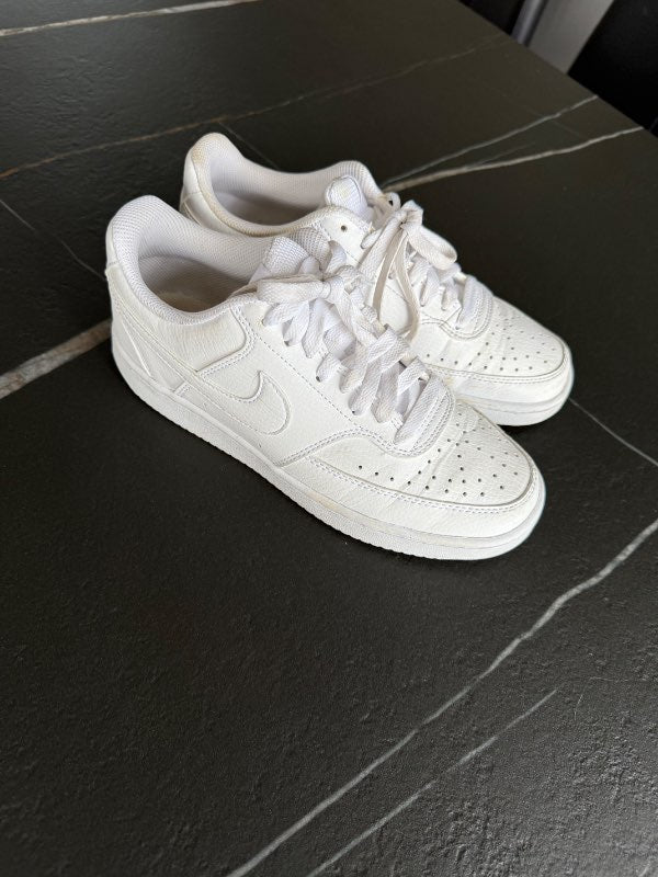 Nike Court Vision Low