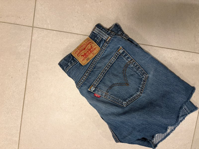 Levi’s gallastuttbuxur