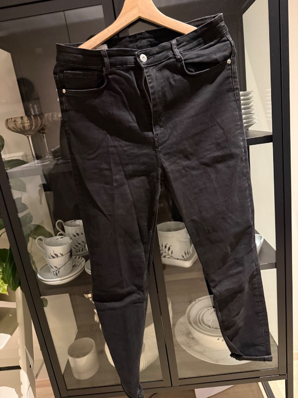 Zara slim gallabuxur st. 44