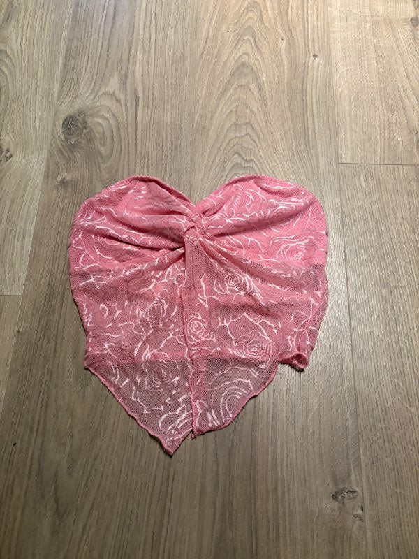 Bleikur toppur með mynstri