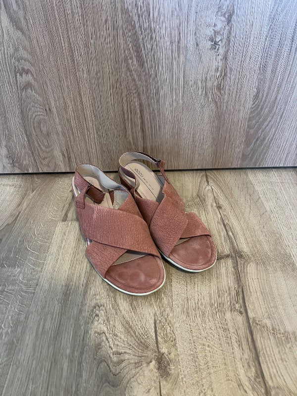 Ecco sandalar