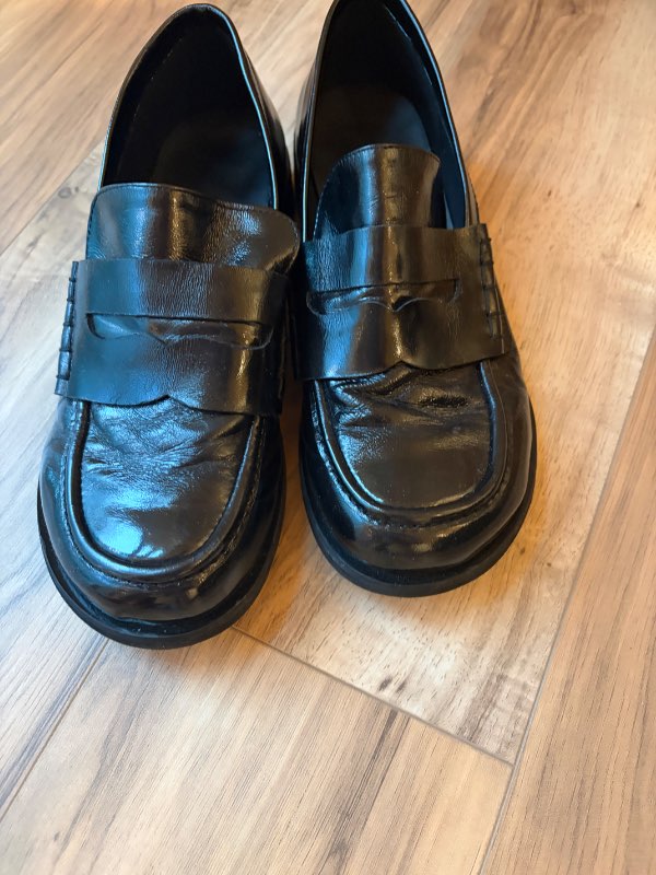 Shoes leather
