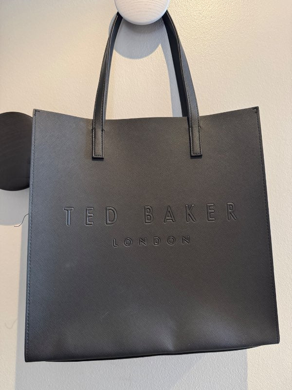 Ted Baker svört taska
