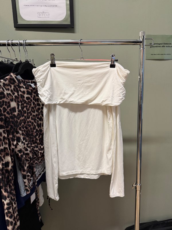 Off shoulder bolur Stradivarius