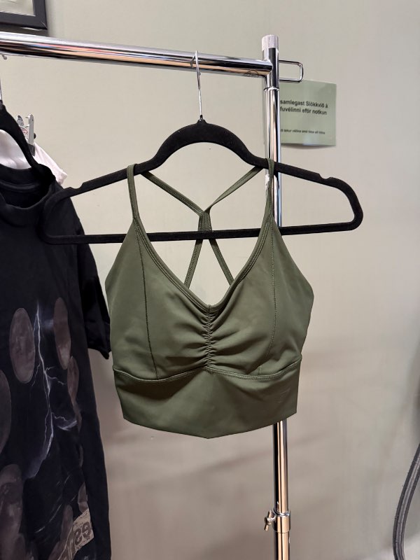 Dökkgrænn Gymshark íþróttatoppur
