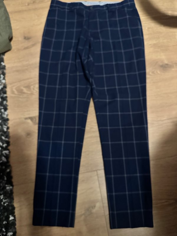 16 Zara buxur 40