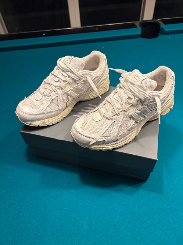 New balance 1906r hvítir