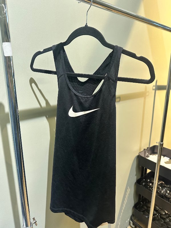 Nike svartur ræktarbolur