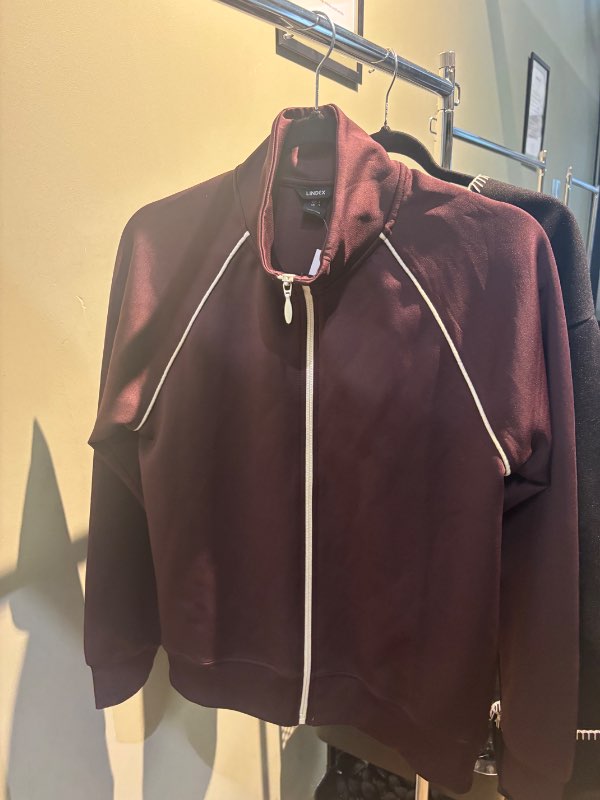 Lindex peysa rennd H