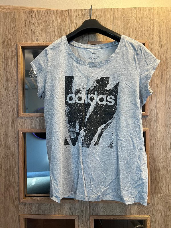 Adidas bolur
