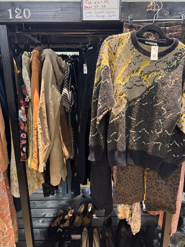 Vintage Hugo Boss peysa