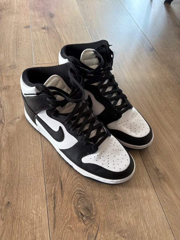 Nike Dunks