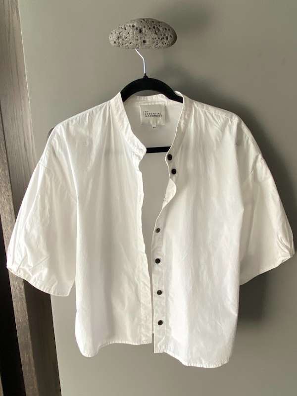 My Essential Wardrope-Stuttermaskyrta-hvít