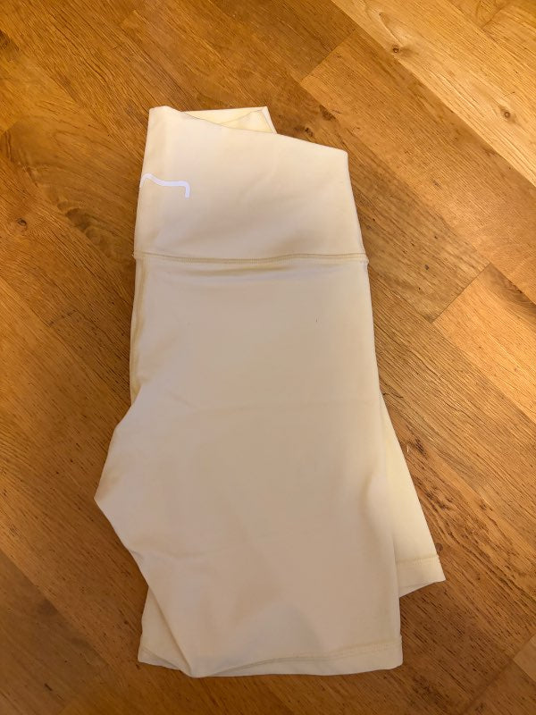 Metta sport stuttbuxur
