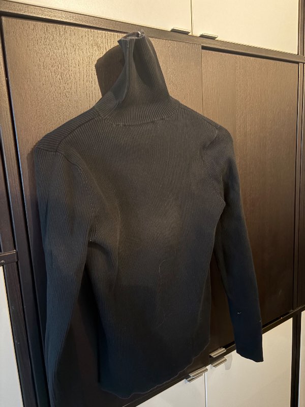 Svört turtle neck