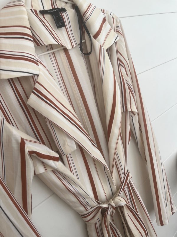 Beige röndóttur kimono