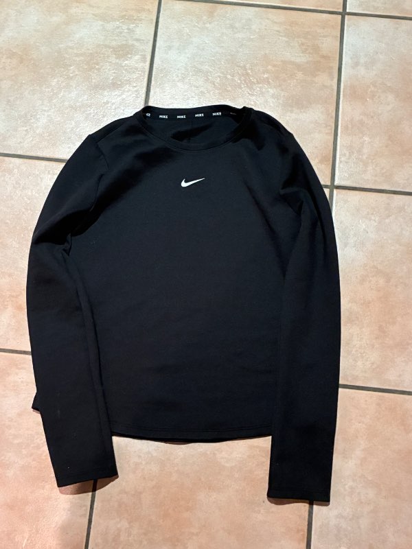 Nike síðermabolur