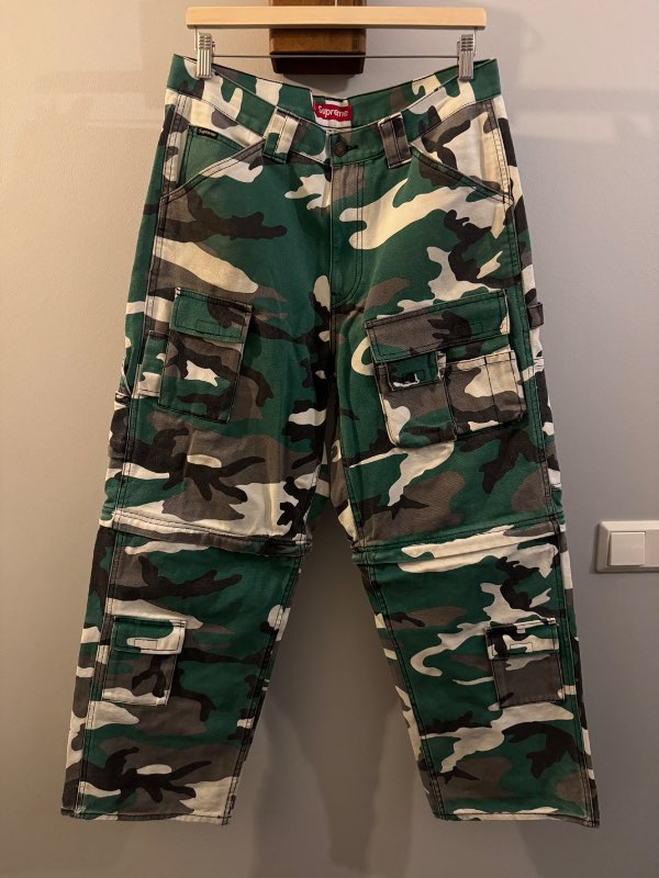 Supreme cargo