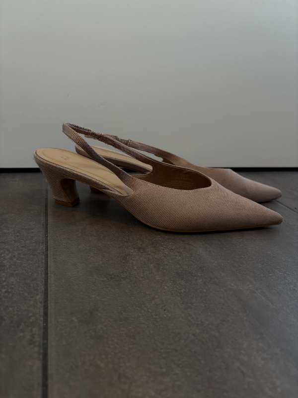 Ljósir kitten heels
