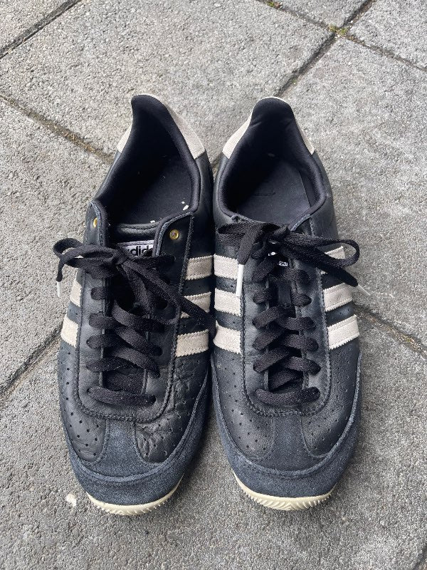 Adidas skór
