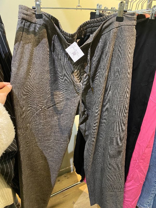 Brún/köflóttar ZARA buxur