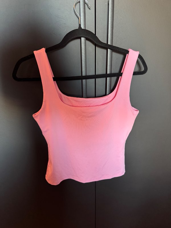 Stuttur bleikur hlýrabolur