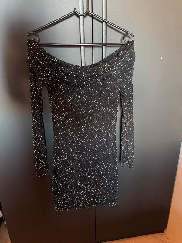 Off the shoulder kjóll