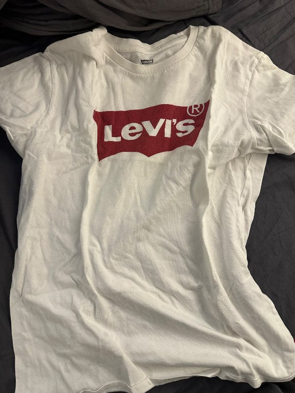 Levis hvitur bolur